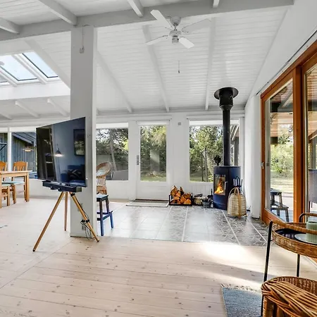 Torkel - 1km From The Sea By Interhome *